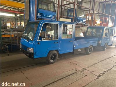 双排5座电动平板车电动搬运车